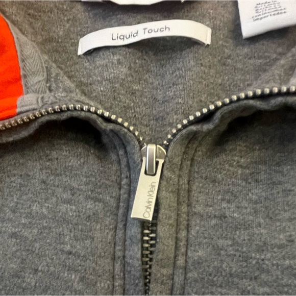 Calvin Klein Liquid Touch long sleeve - Picture 8 of 8